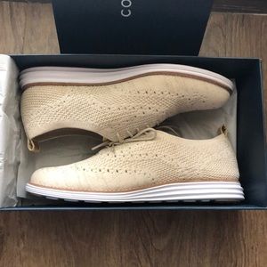 Cole Haan women’s grand stitch lite oxford